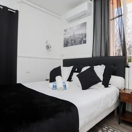 Le Panel Hotel