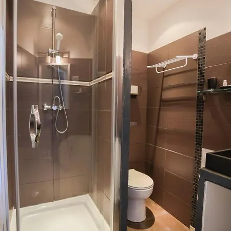 Hotell Le Panel *